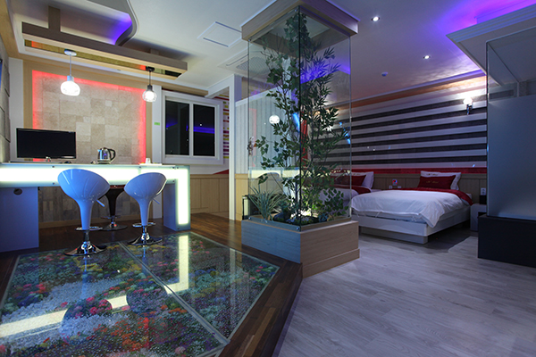 hotel-img